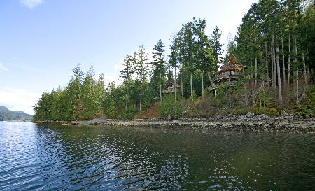 Lodge Desolation Sound *