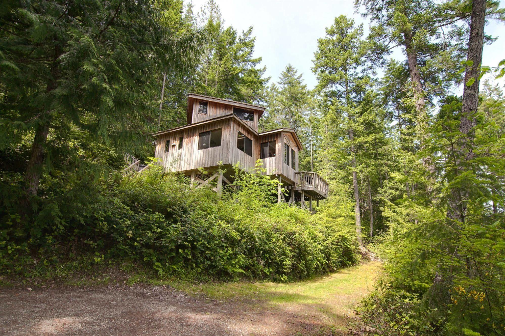 Lodge Desolation Sound