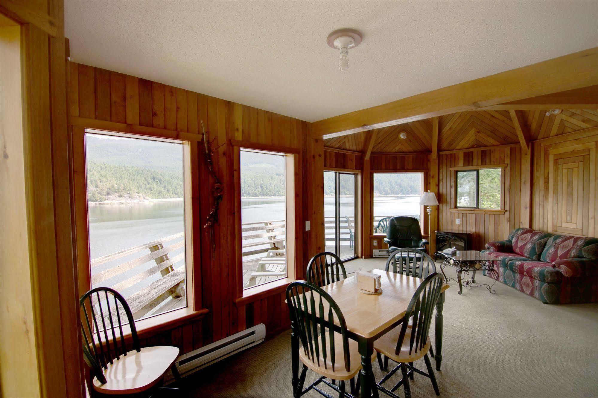 Lodge Desolation Sound *